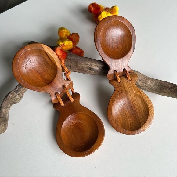 Vintage Wooden Castanets. MINT Condition. Gorgeous. Amazing Sound - Picture 3 of 5